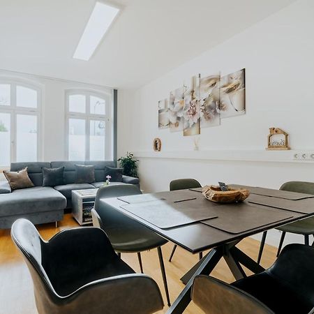 Blissplace 3 Zi Premium Apartment Nahe Getec Arena Mit Kingsize Betten Und Balkon มัคเดอบวร์ก ภายนอก รูปภาพ