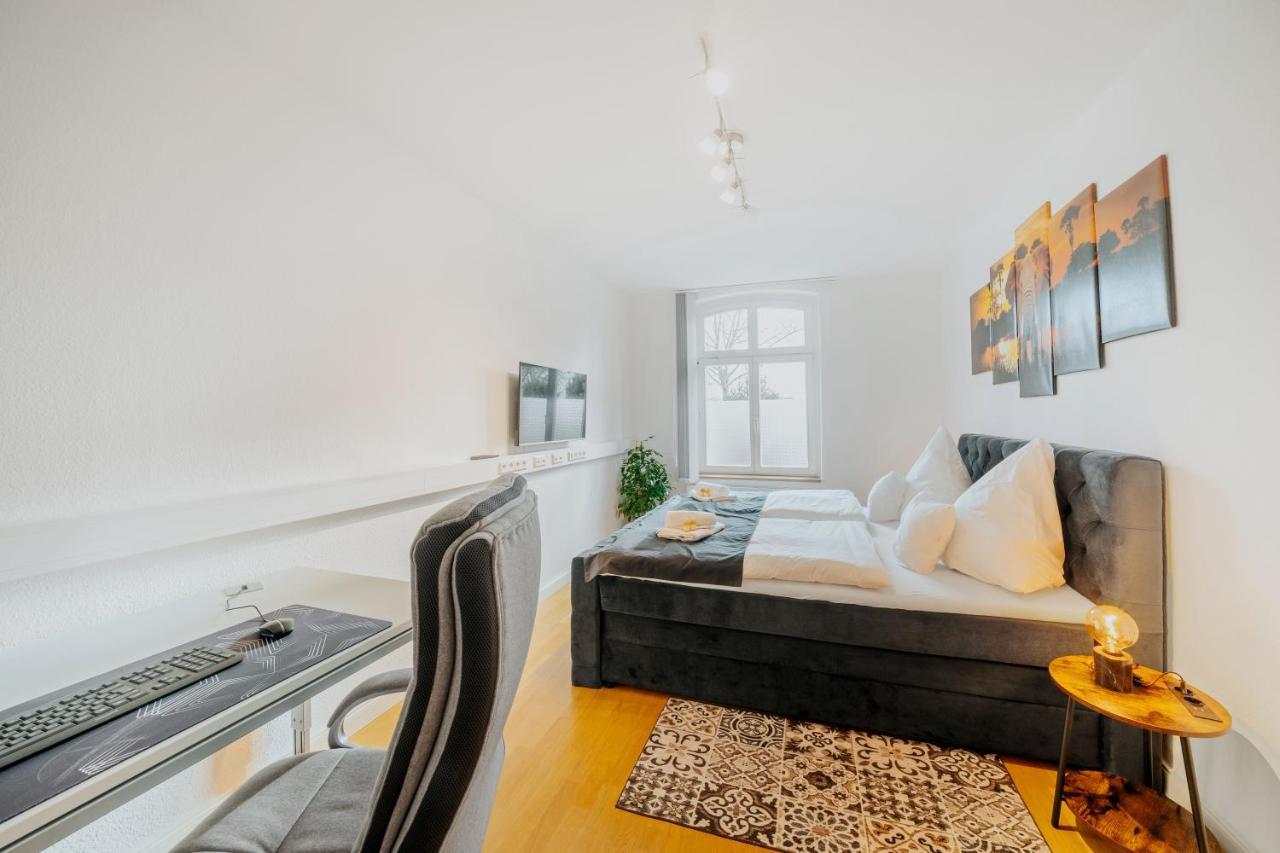 Blissplace 3 Zi Premium Apartment Nahe Getec Arena Mit Kingsize Betten Und Balkon มัคเดอบวร์ก ภายนอก รูปภาพ