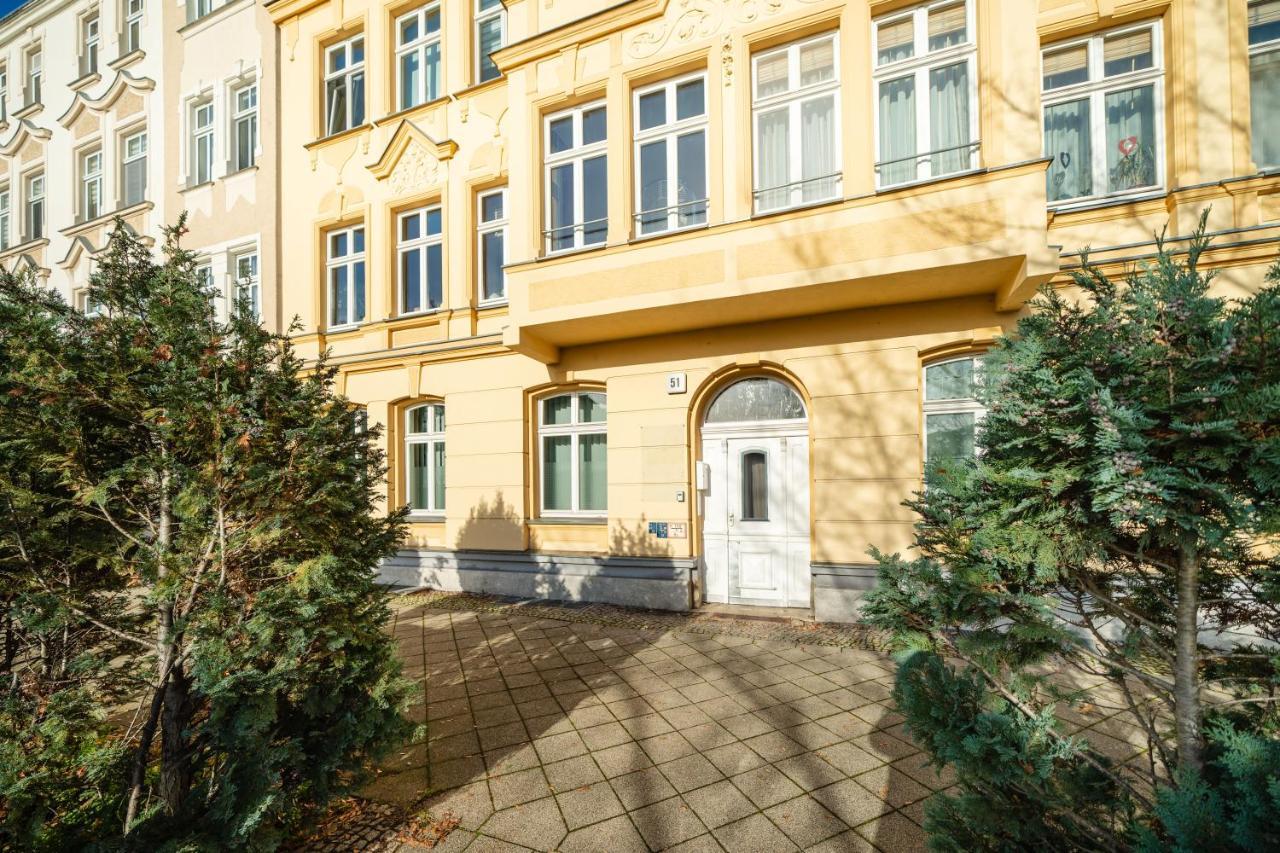 Blissplace 3 Zi Premium Apartment Nahe Getec Arena Mit Kingsize Betten Und Balkon มัคเดอบวร์ก ภายนอก รูปภาพ